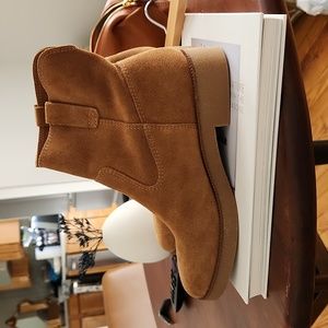 Lucky  brand  boots size 8